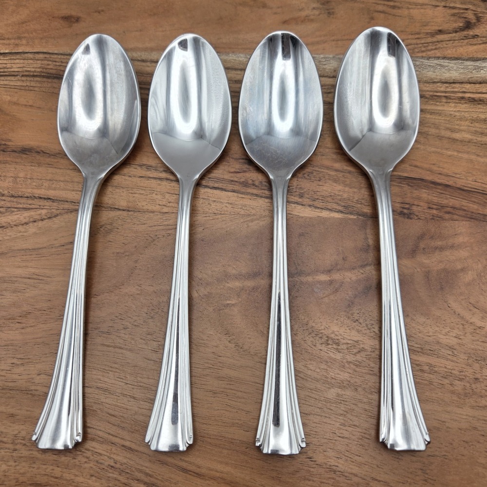 Set Of 4 Oneida Bordeaux Stainless Steel 18/10 Soup Spoons 7"